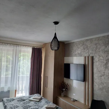 17 - 23 Ad Kamzík Apartman *