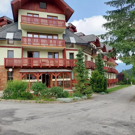 17 - 23 Ad Kamzik Apartment *