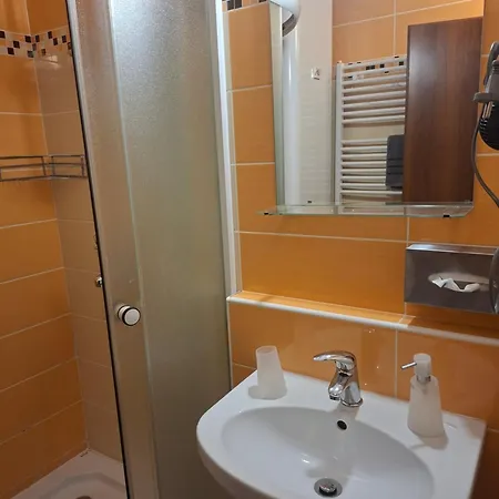 17 - 23 Ad Kamzík
