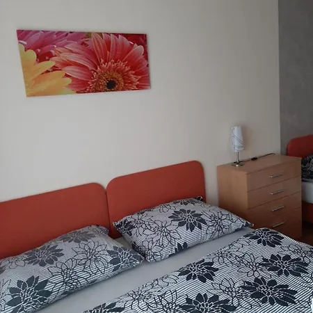 17 - 23 Ad Kamzik Apartment