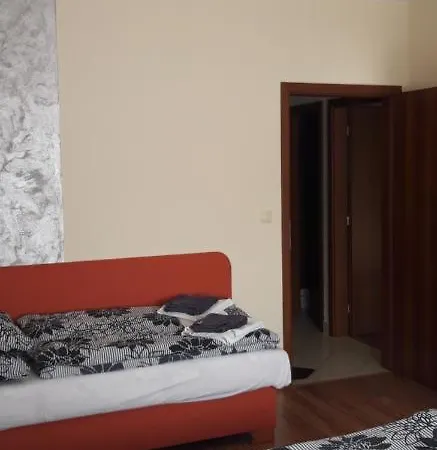 17 - 23 Ad Kamzik Apartment